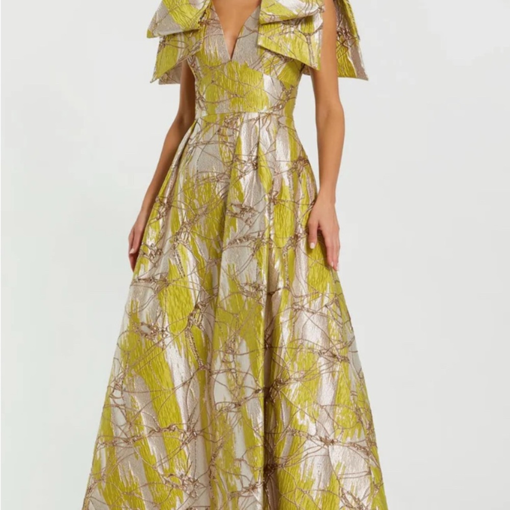Mac Duggal Elegant Metallic Maxi Dress in Gold and Lime NWT $798
